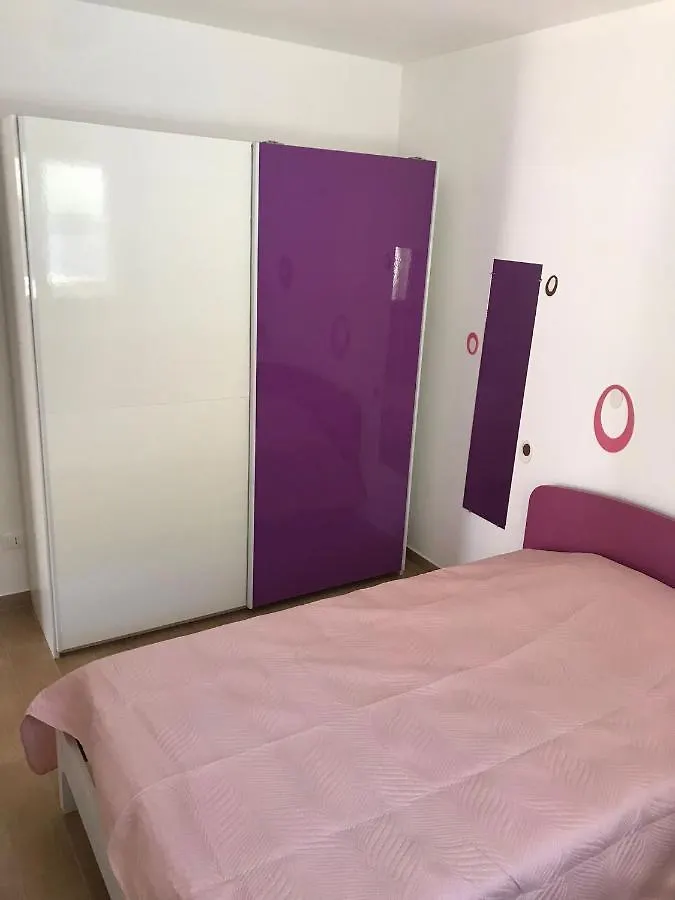 Villa Lory Terrasini 0*,